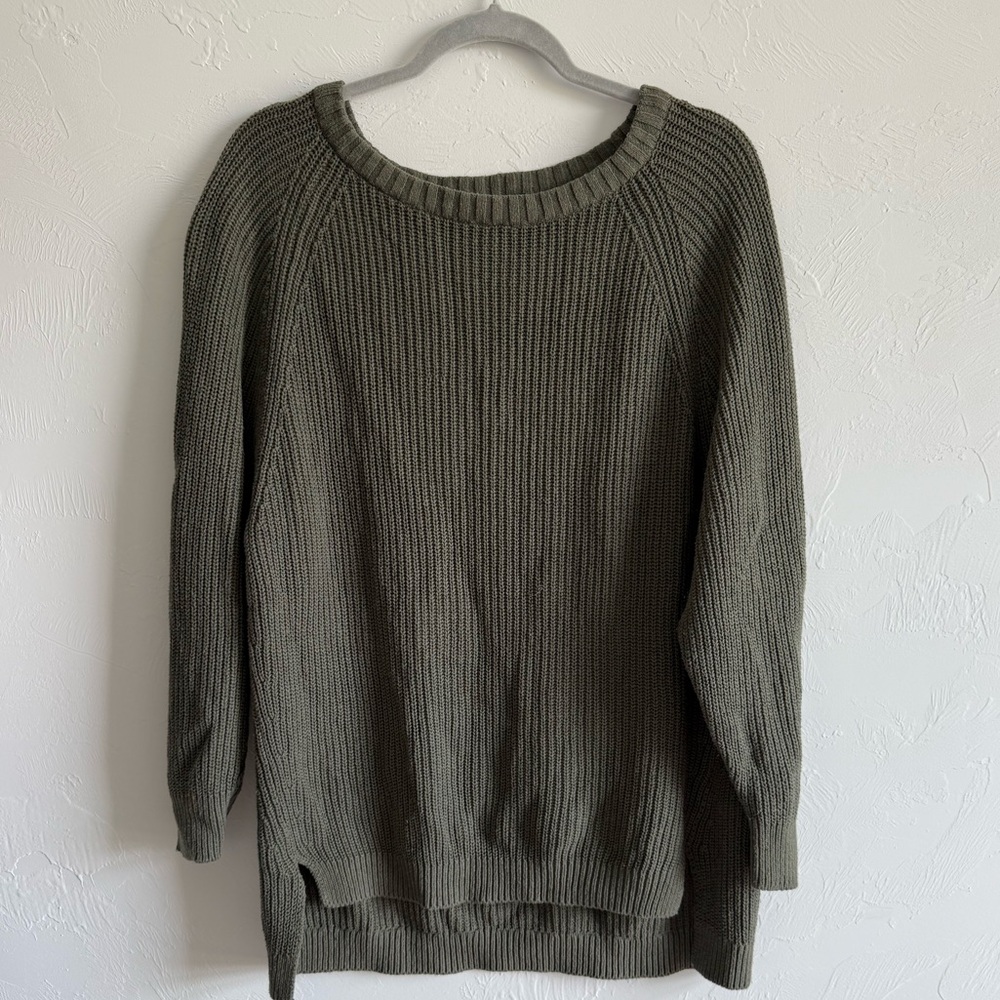 Oversized Express Green Crew Neck Sweater with Ribbed Detailing